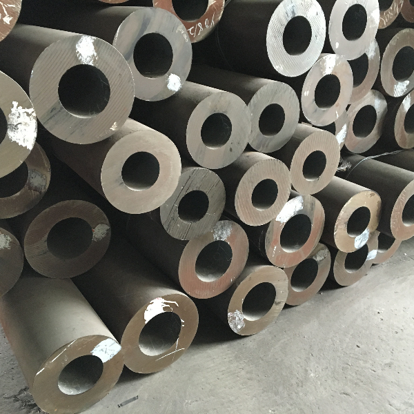 q345b厚壁鋼管.jpg q345b厚壁鋼管.jpg